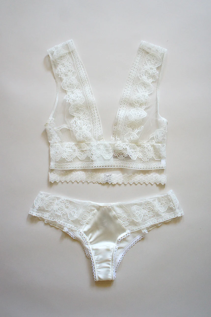 Camille Plunge Lace Bralette - Image 4